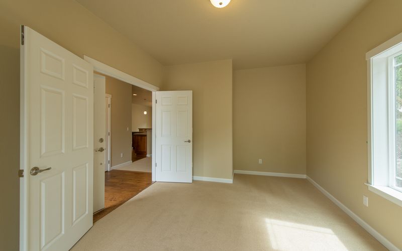 custom-home-floor-plan-with-den