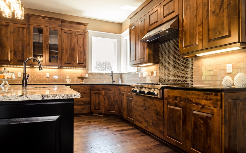 custom home kitchen design with granite
